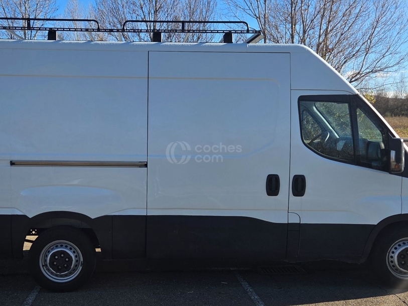 Foto del IVECO Daily Furgón 35S16 V 3520 H1 9.0 156