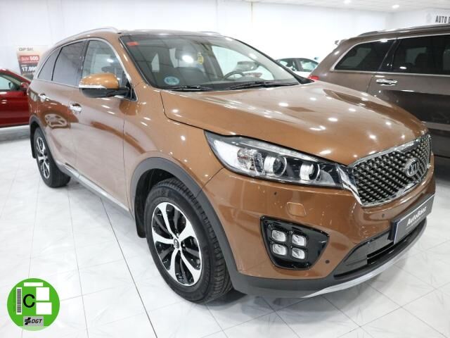 KIA Sorento (2.2 CRDi Drive 4x2 7 plazas) en Granada