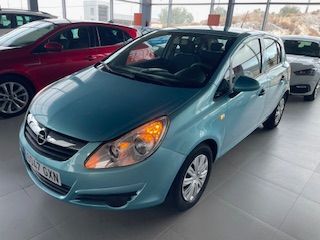 OPEL Corsa (1.2 Essentia) en Córdoba