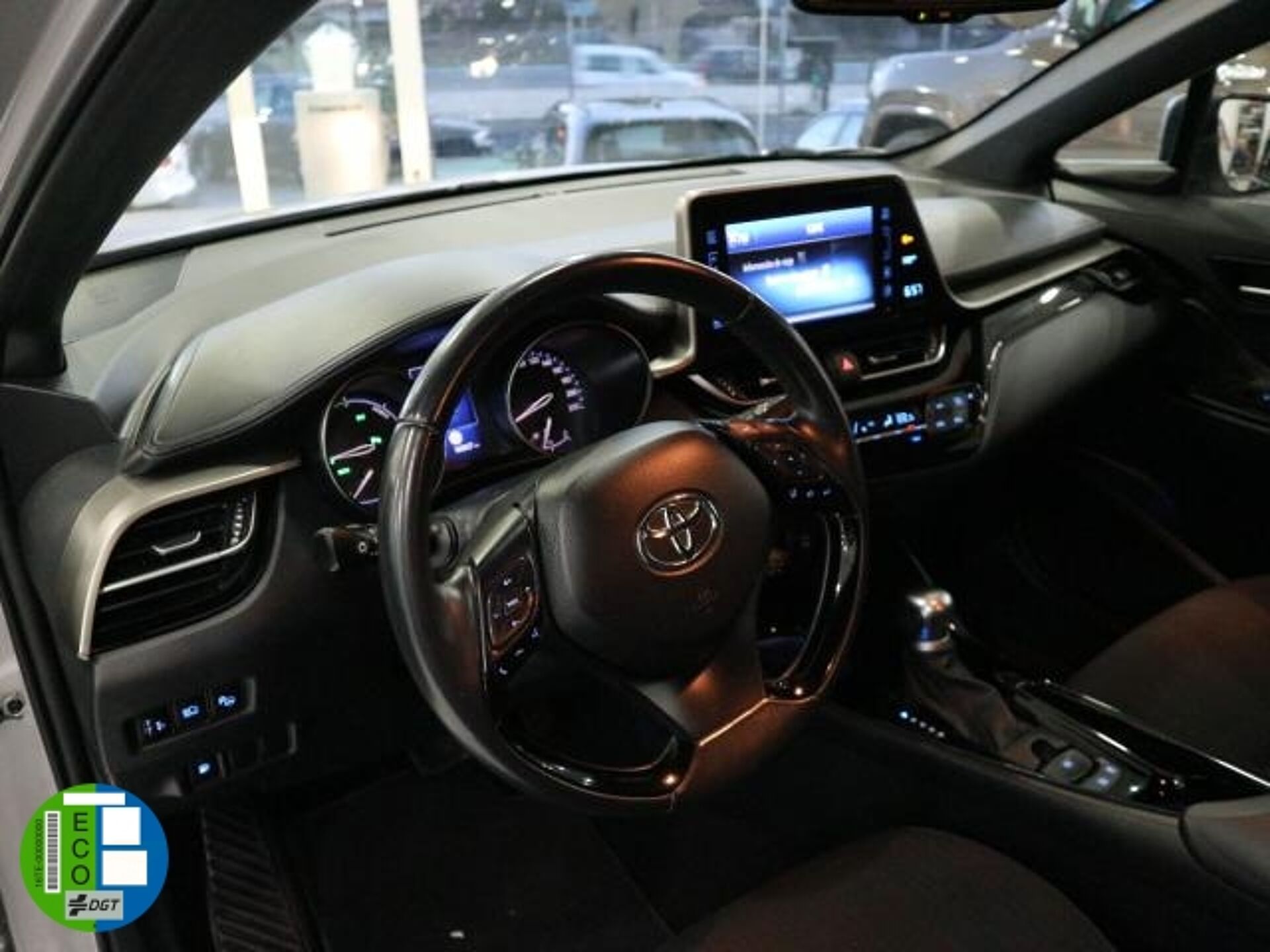 Imagen 2 de TOYOTA C-HR