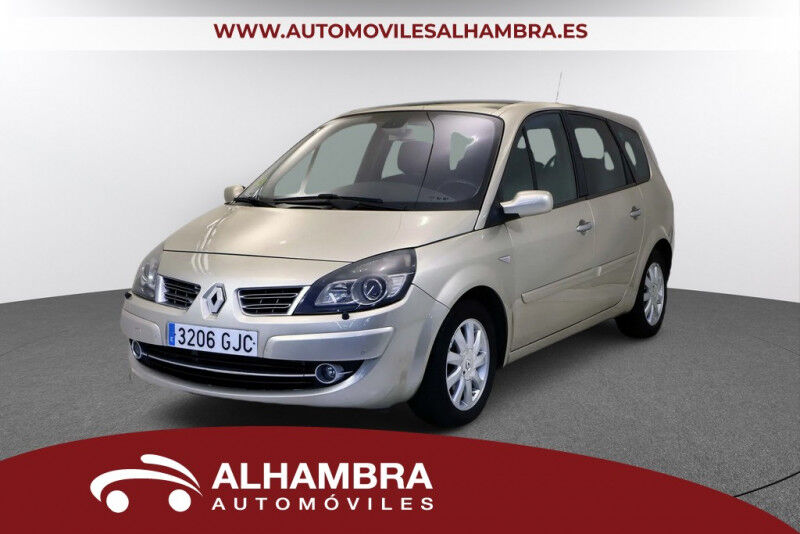 RENAULT Scenic (DYNAMIQUE 7STR 1.9DCI 5P 7 PLAZAS) en Madrid