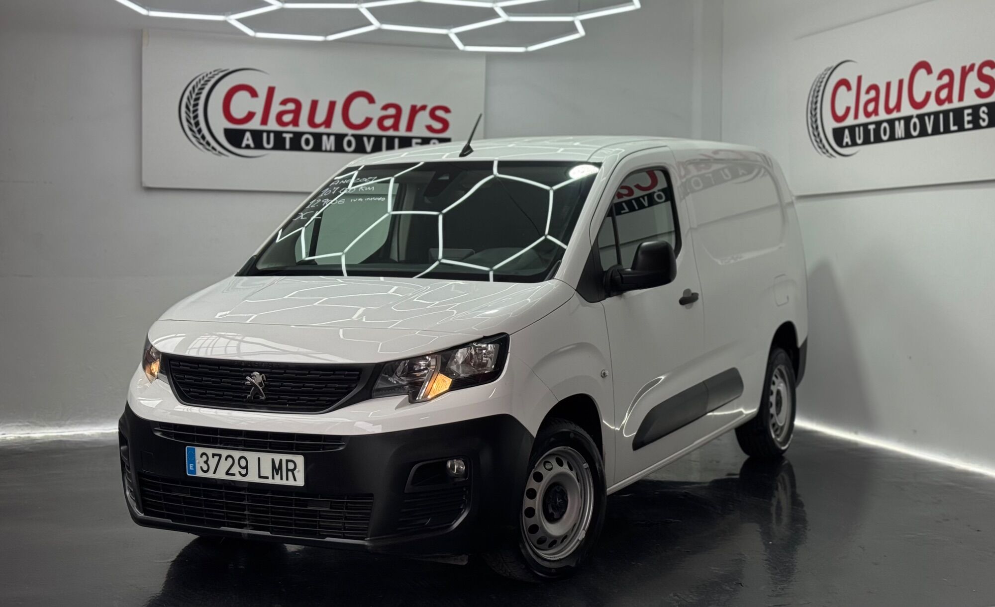 Foto del PEUGEOT Partner 1.5BlueHDI S&S Premium Long 1000kg 100