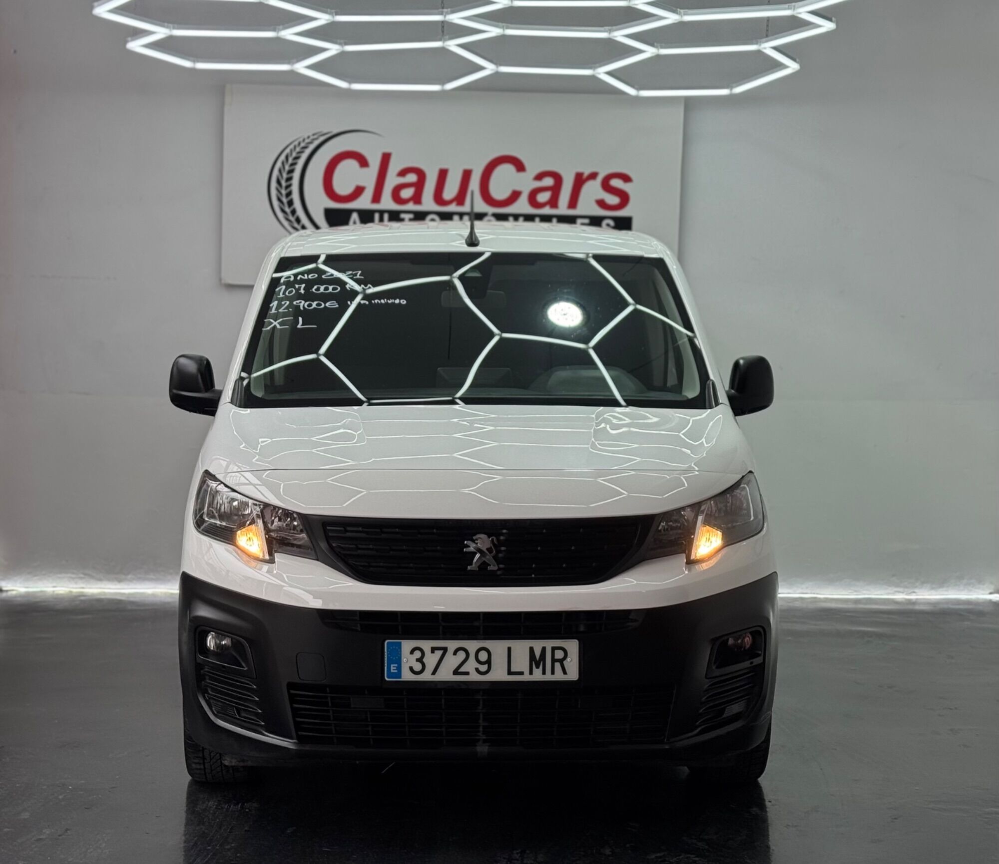 Foto del PEUGEOT Partner 1.5BlueHDI S&S Premium Long 1000kg 100