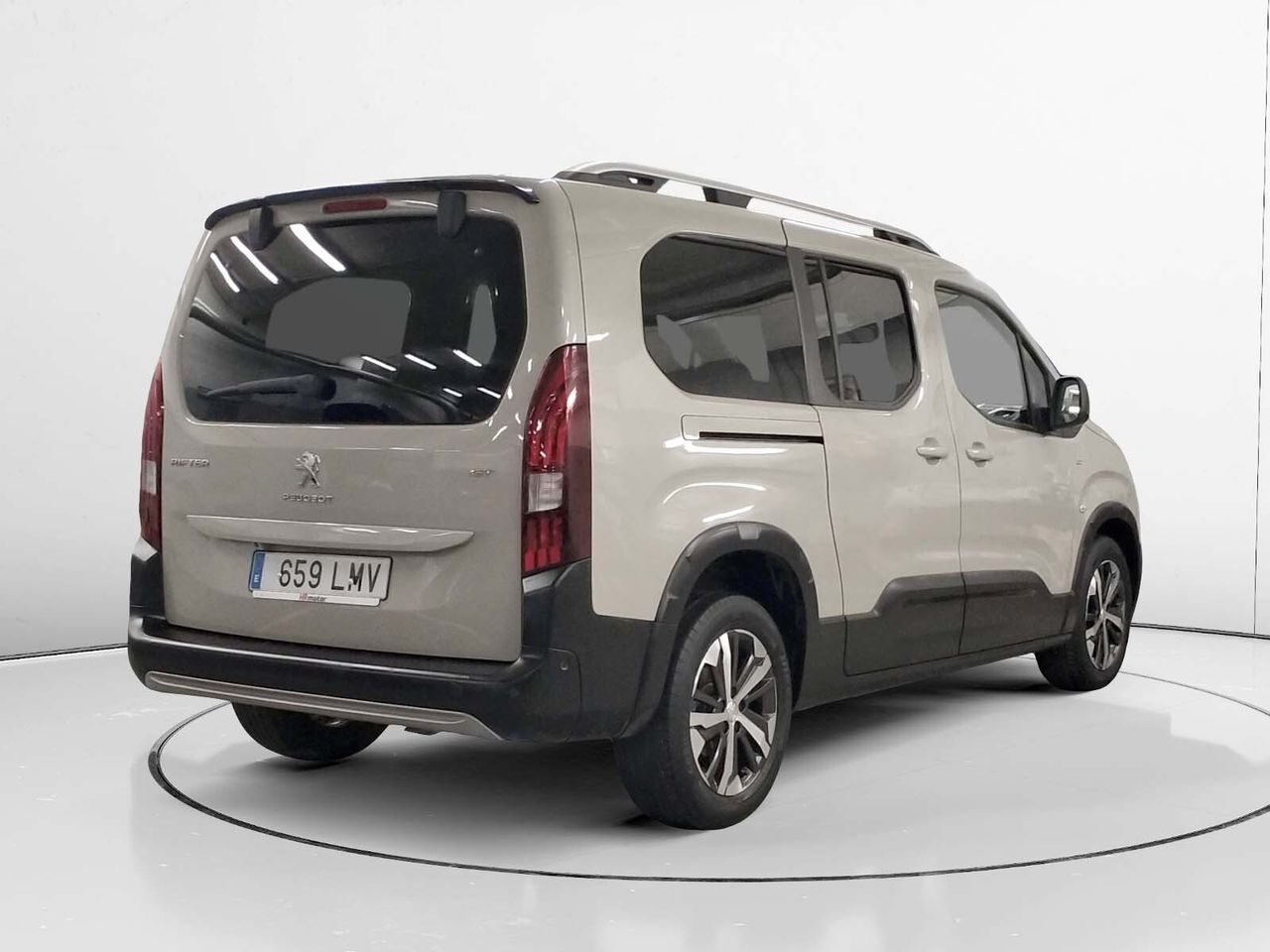 Foto del PEUGEOT Rifter 1.5BlueHDi S&S Long Allure 130