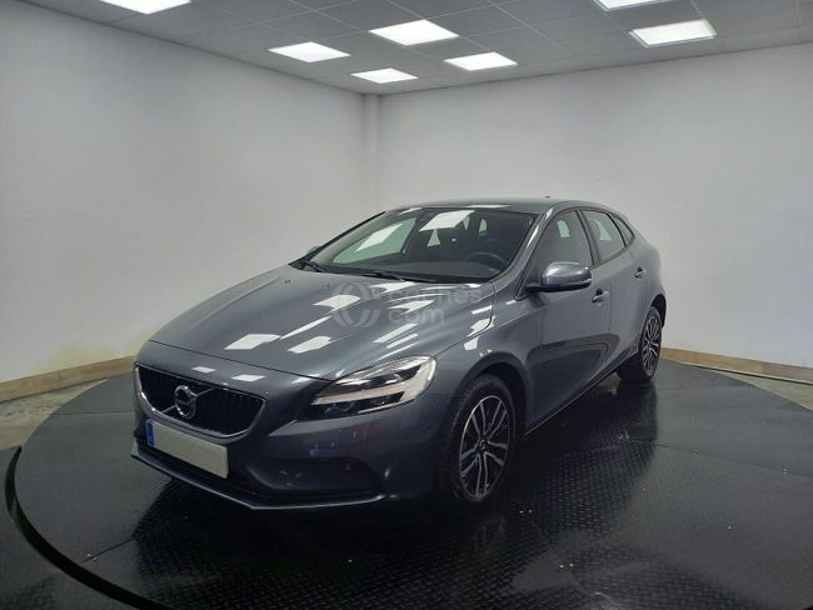 Foto del VOLVO V40 D2 Momentum Aut. 120