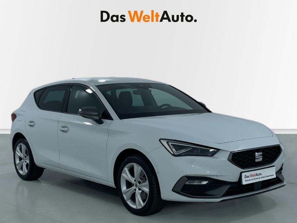 SEAT León (1.5 TSI e-Hybrid FR XM DSG 150 kW (204 CV)) en Barcelona