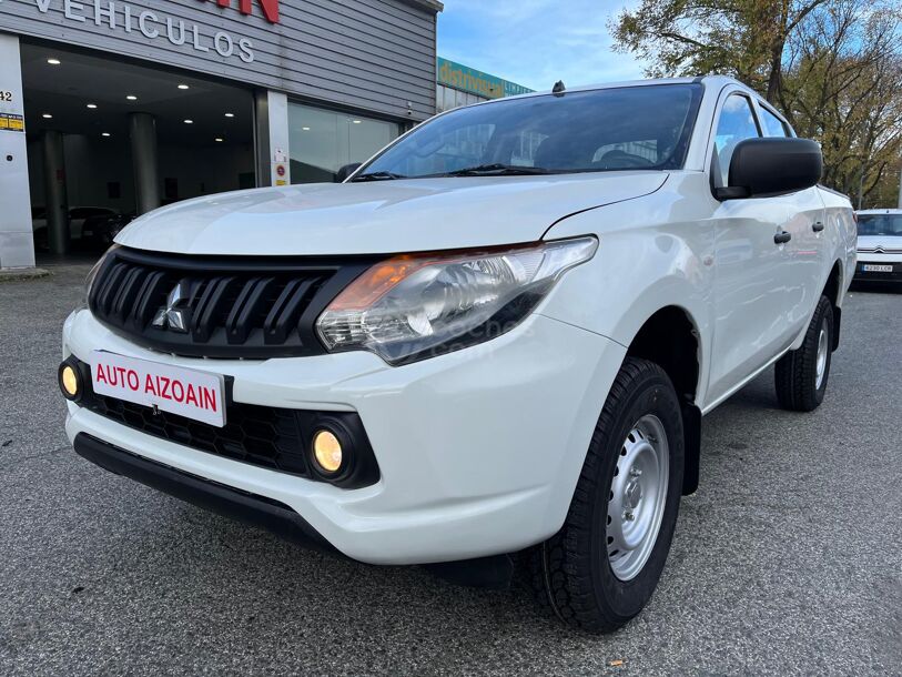 Foto del MITSUBISHI L200 2.5DI-D Double Cab M-PRO