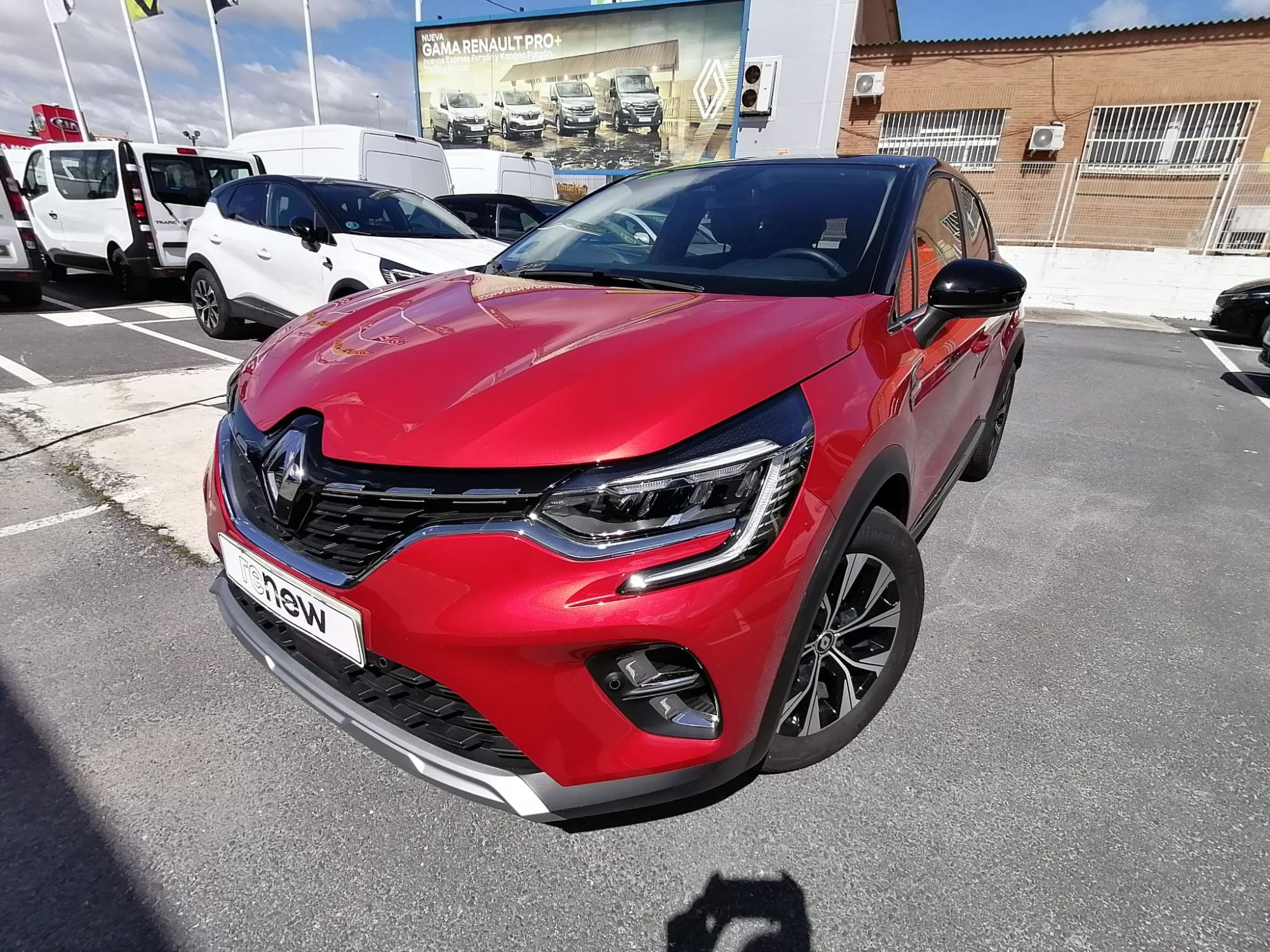 RENAULT Captur (TCe Techno 67kW) en Madrid
