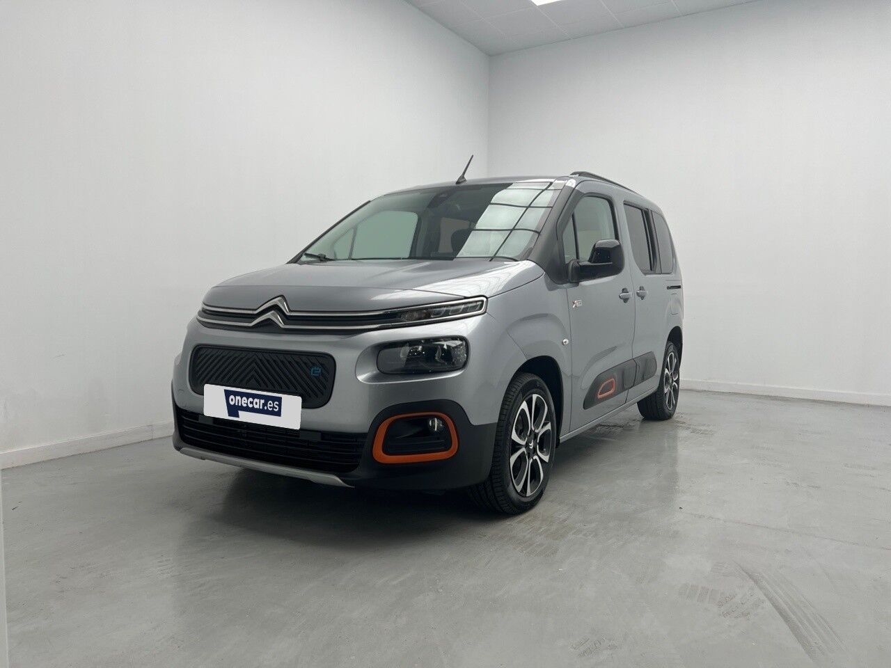 CITROEN Berlingo (BEV TALLA M SHINE AUTO 136CV 5P) en Málaga