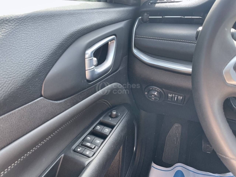 Foto del JEEP Compass 1.3 Gse T4 Limited 4x2 130