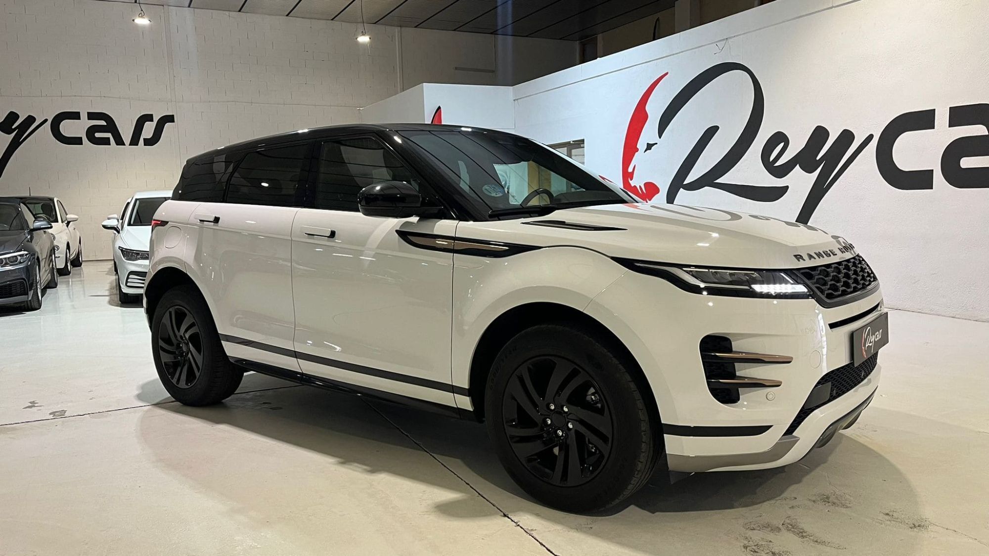 Foto del LAND ROVER Range Rover Evoque 2.0D I4 MHEV R-Dynamic HSE AWD Aut. 163