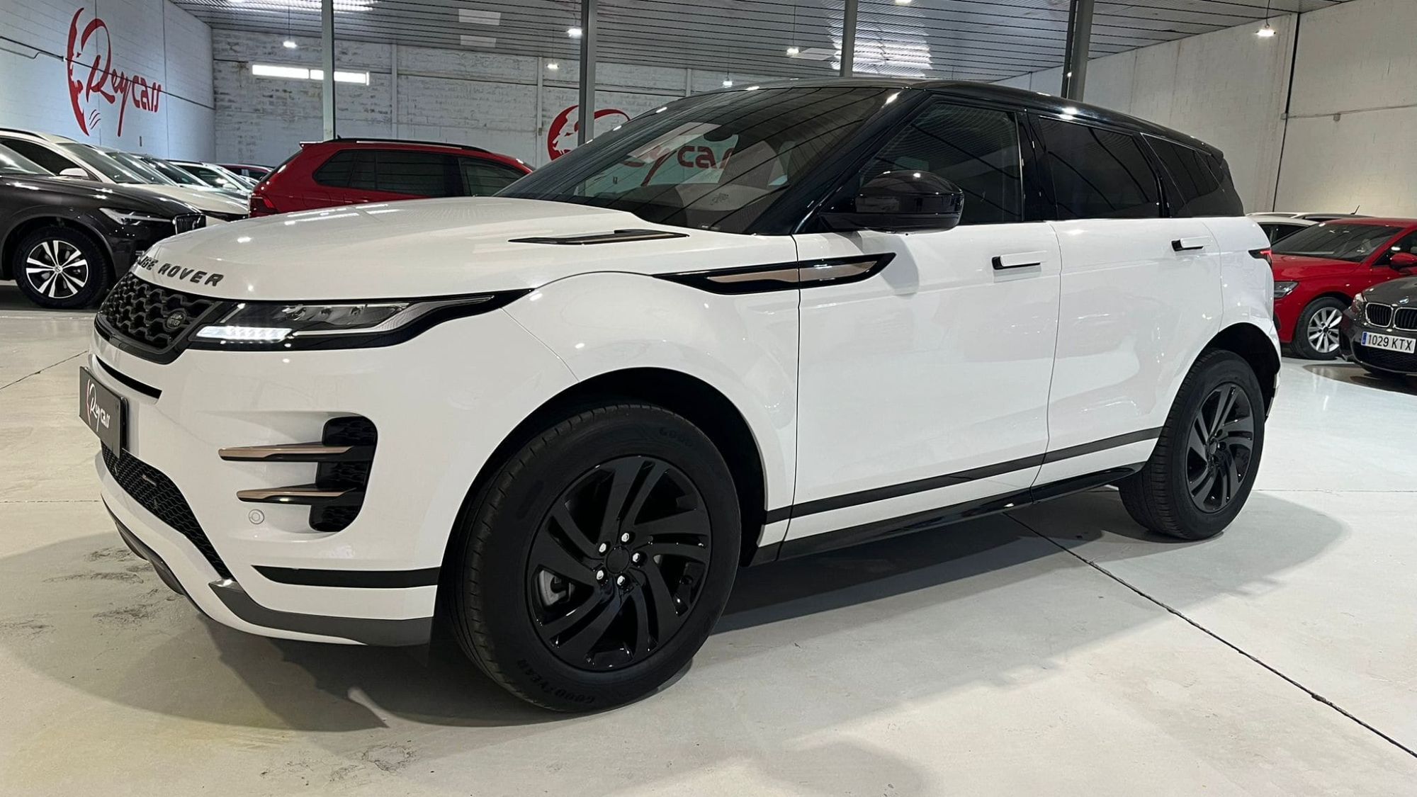 Foto del LAND ROVER Range Rover Evoque 2.0D I4 MHEV R-Dynamic HSE AWD Aut. 163