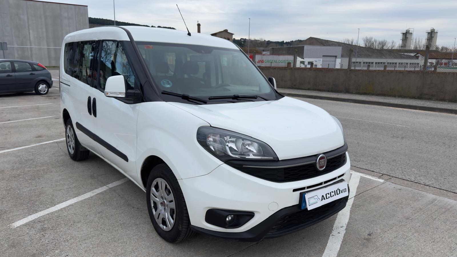 Foto del FIAT Dobló Combi 1.3Mjt SX 70kW N1