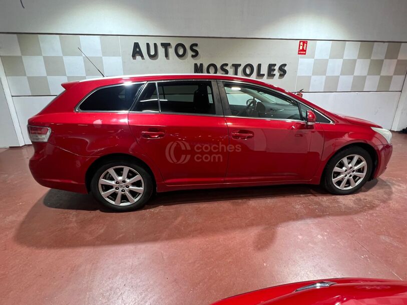 Foto del TOYOTA Avensis 2.2D-4D Active