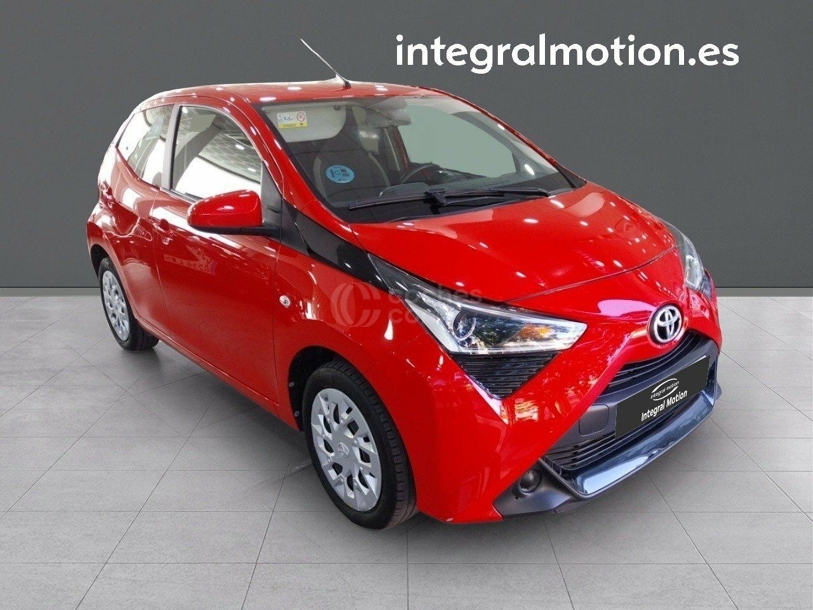 Foto del TOYOTA Aygo 70 x-play