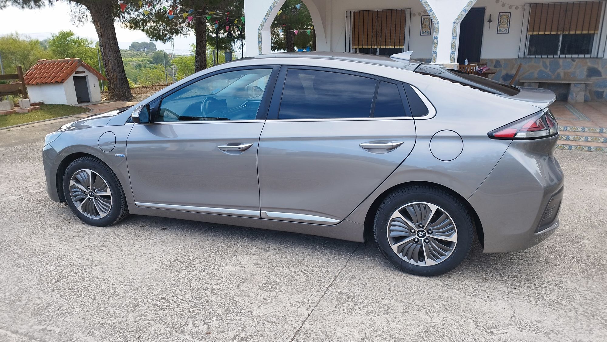 Foto del HYUNDAI Ioniq PHEV 1.6 GDI Tecno