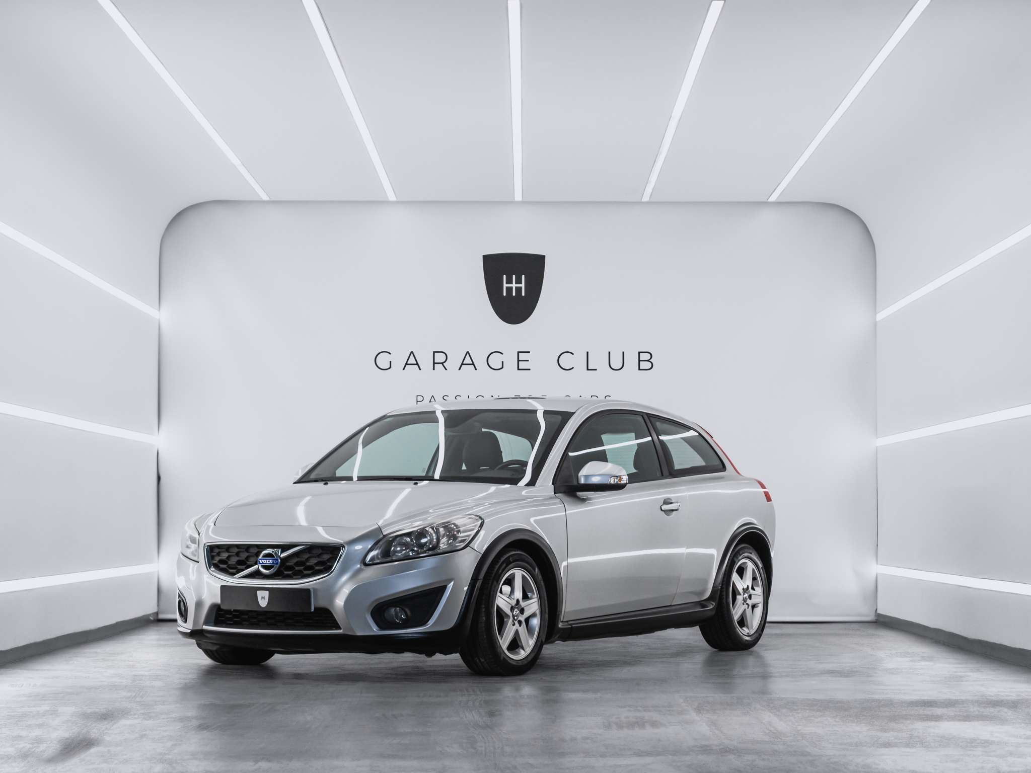 VOLVO C30 (C 30 1.6 D DPF Drive Momentum) en Barcelona
