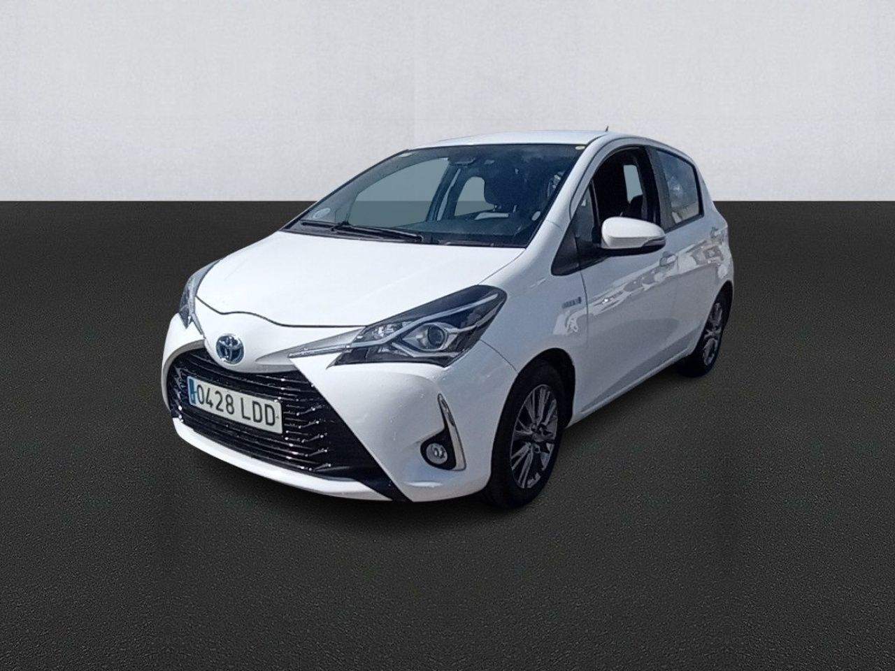 TOYOTA Yaris (1.5 100H Active 74 kW (100 CV)) en Madrid