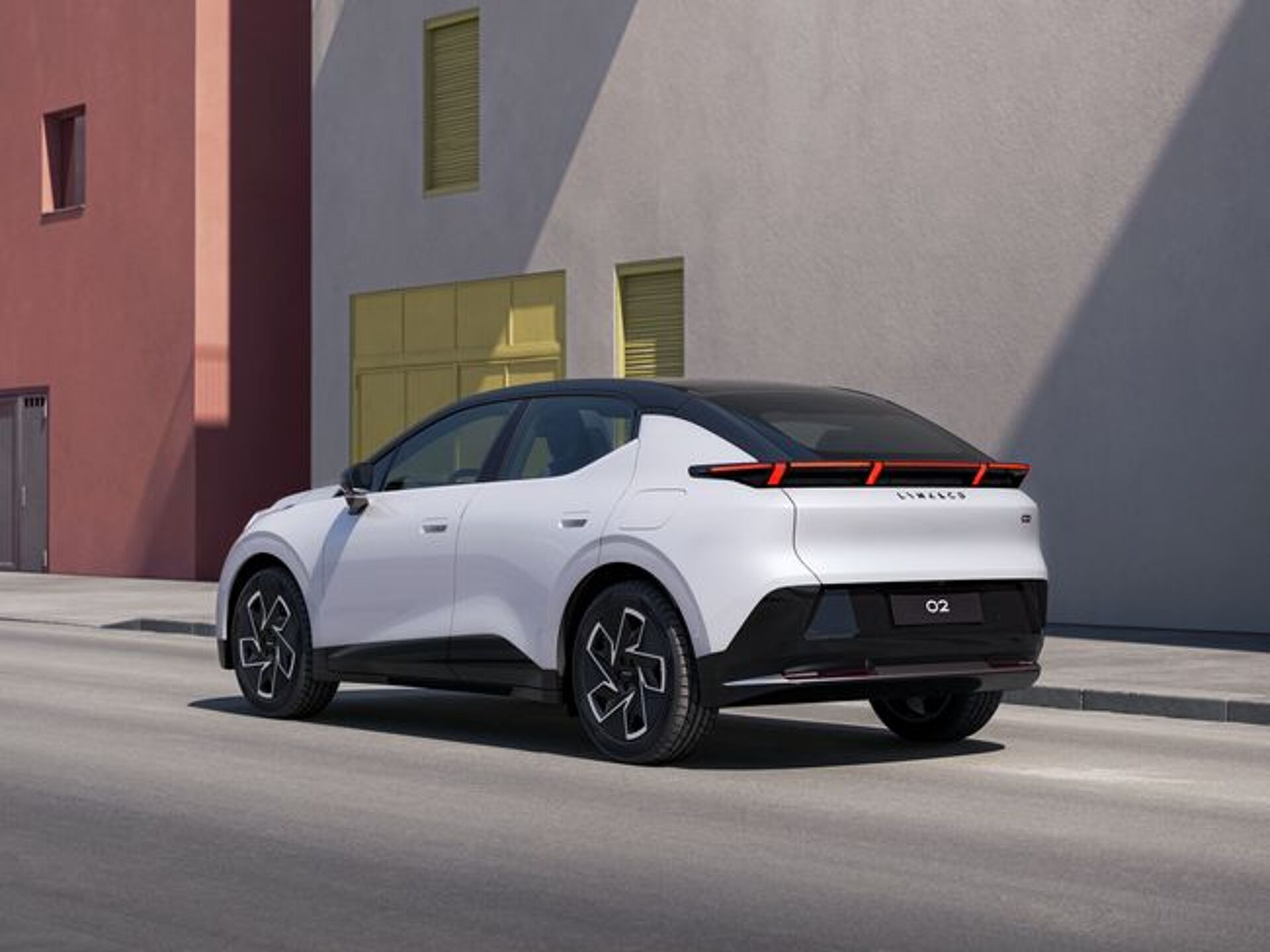 Imagen 2 de LYNK & CO 02