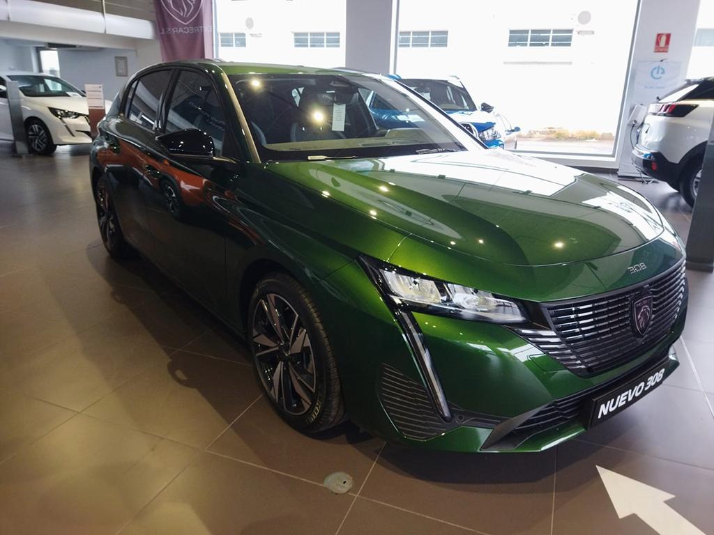 PEUGEOT 308 (1.2 PURETECH 130 EAT8 ALLURE 5P) en Badajoz