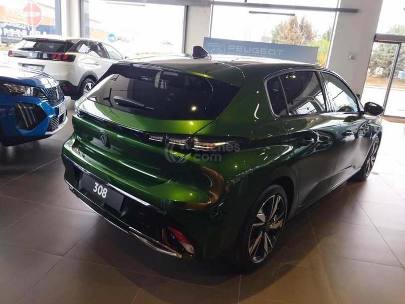 Foto del PEUGEOT 308 1.2 PureTech S&S Allure EAT8 130