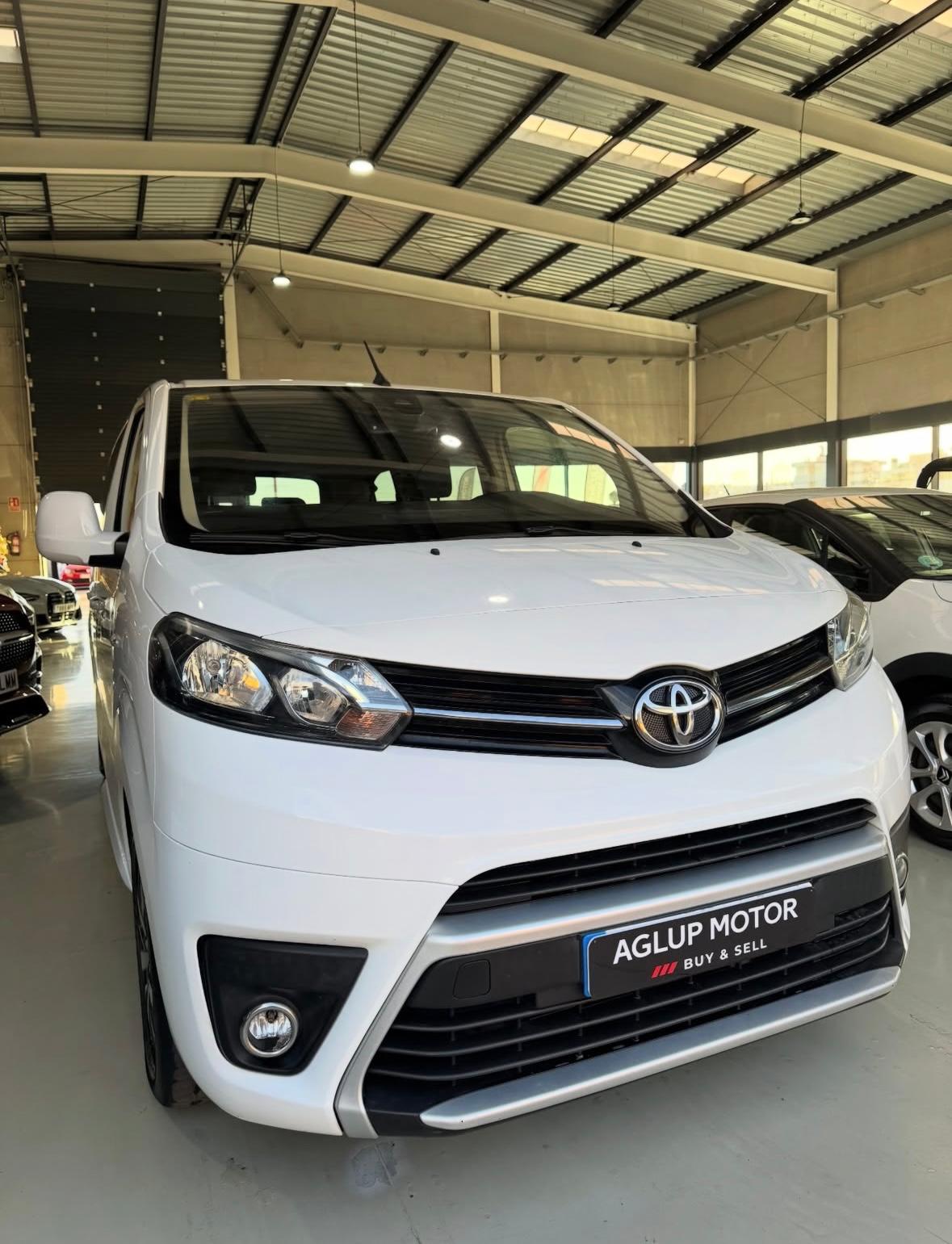 Foto del TOYOTA Proace Verso Combi Compact 1.6D 9pl. 115