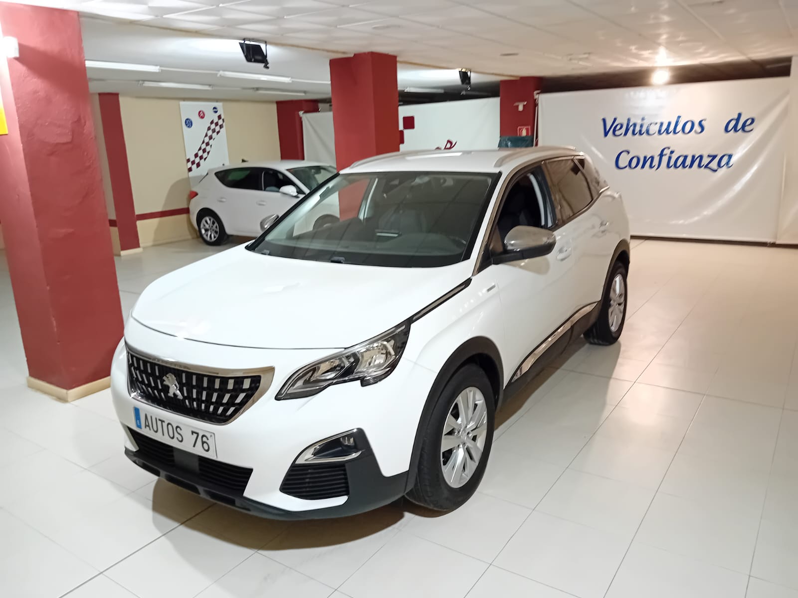 PEUGEOT 3008 (1.5BlueHDi Active S&S 130) en Badajoz