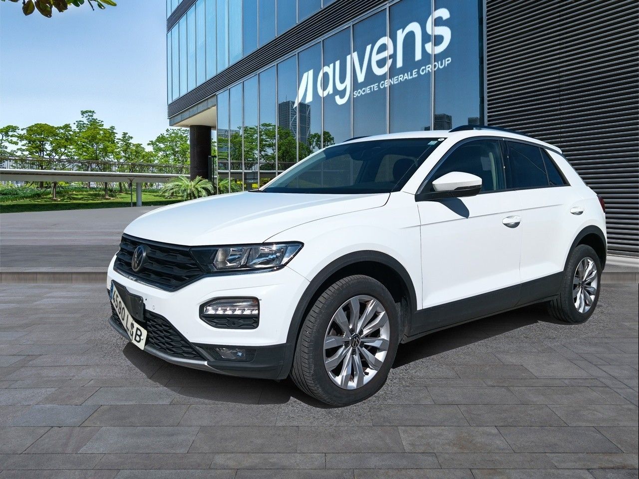 VOLKSWAGEN T-Roc (Advance 1.0 TSI 81 kW (110 CV)) en Madrid
