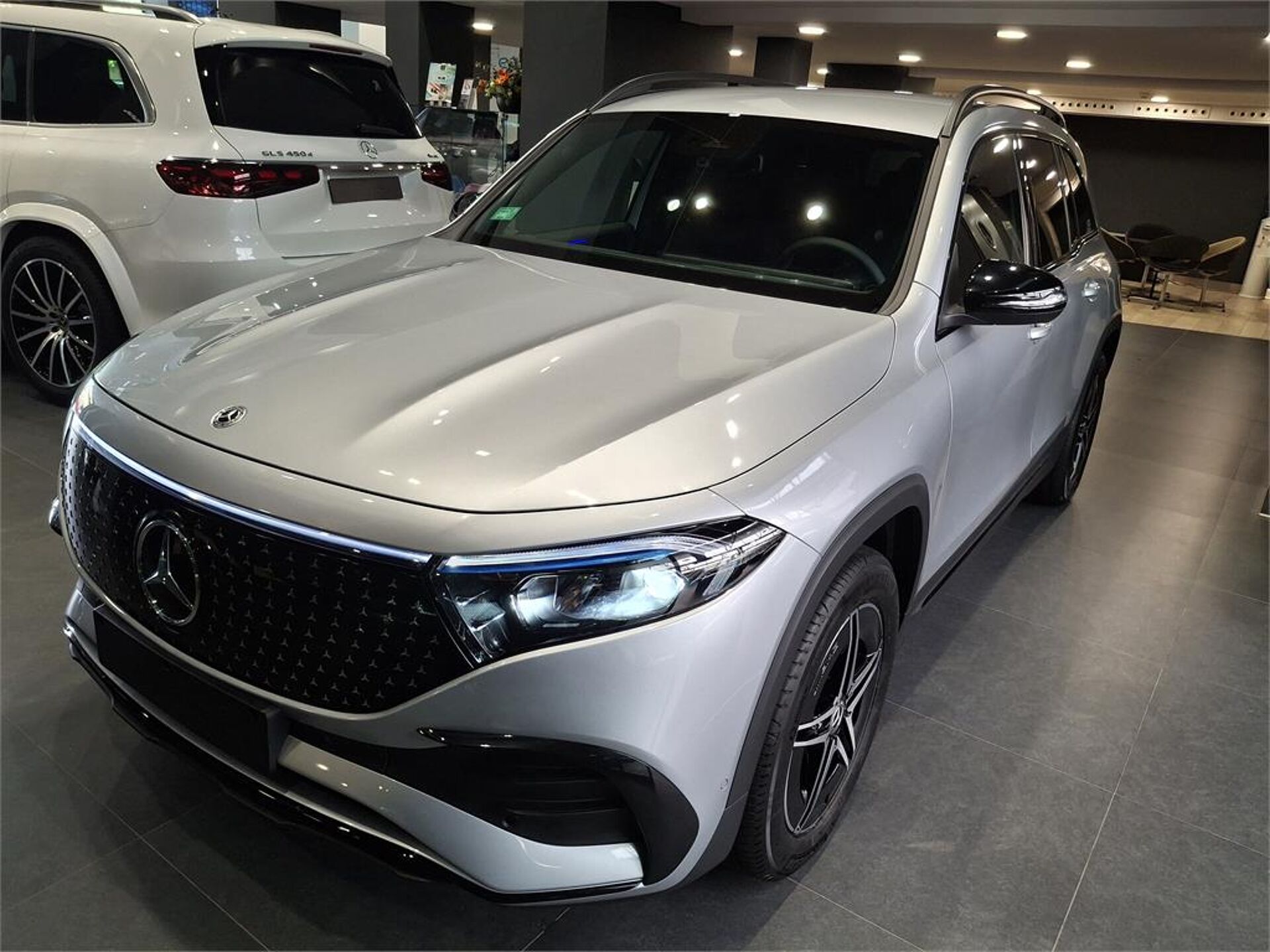 Imagen de MERCEDES EQB