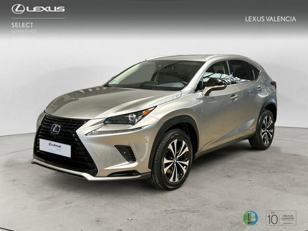 LEXUS NX (SUV PREMIUM 2WD 2.5 Híbrido Gasolina (197CV) Trans) en Valencia
