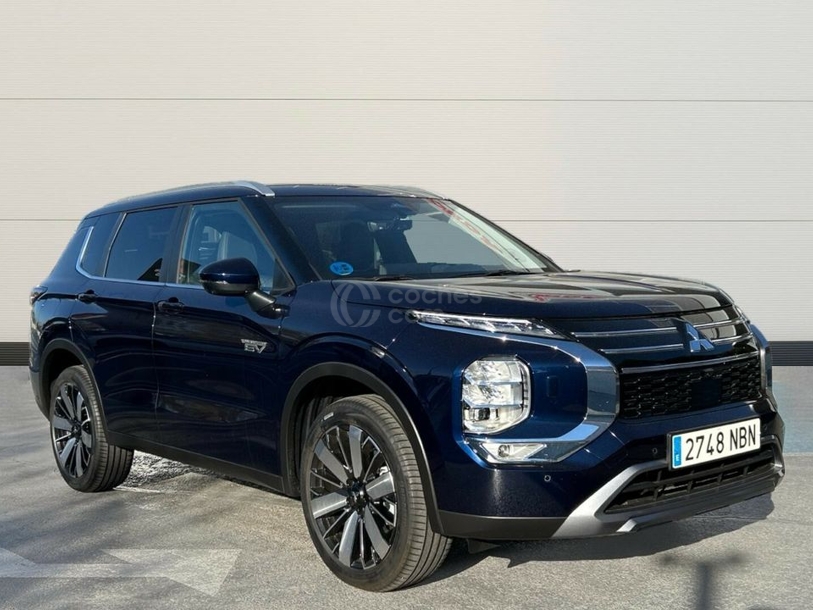 Foto del MITSUBISHI Outlander PHEV Kaiteki 4WD