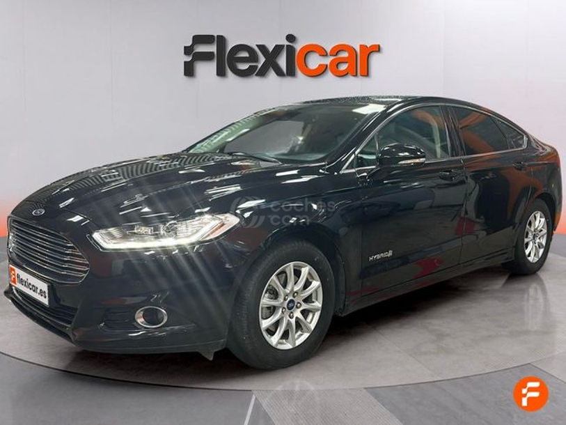 Foto del FORD Mondeo Sedán 2.0 HEV Titanium