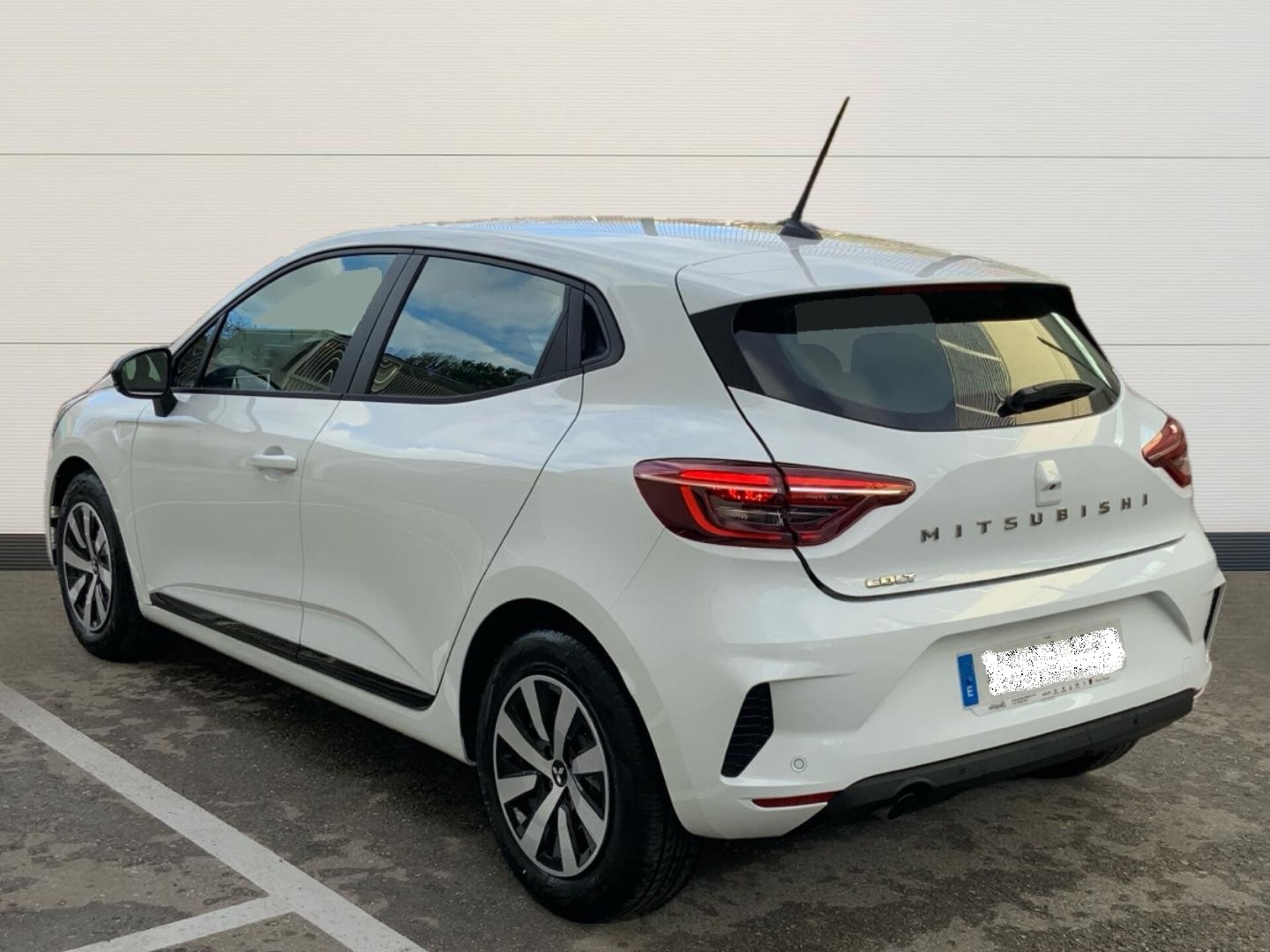 Imagen 3 de MITSUBISHI Colt