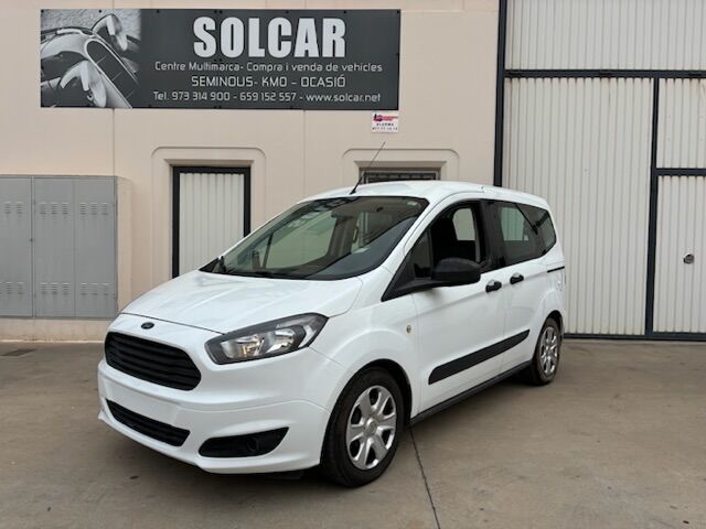 FORD Tourneo Courier (1.5TDCi Ambiente 75) en Lleida