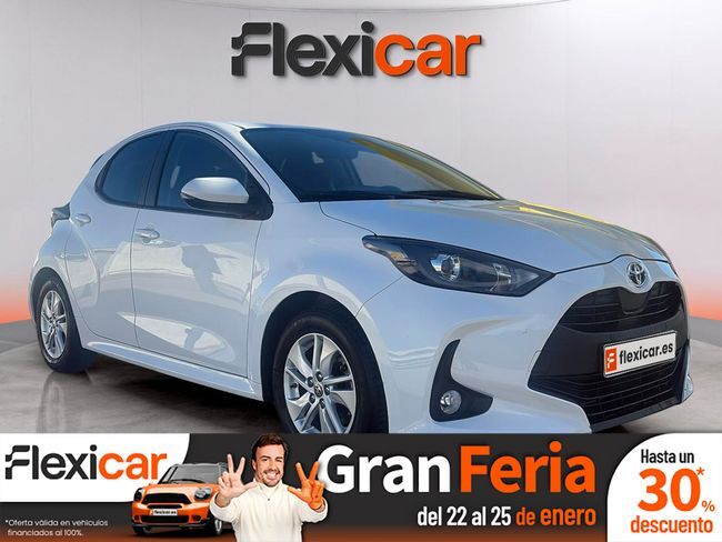 TOYOTA Yaris (1.5 120H Business Plus) en Girona