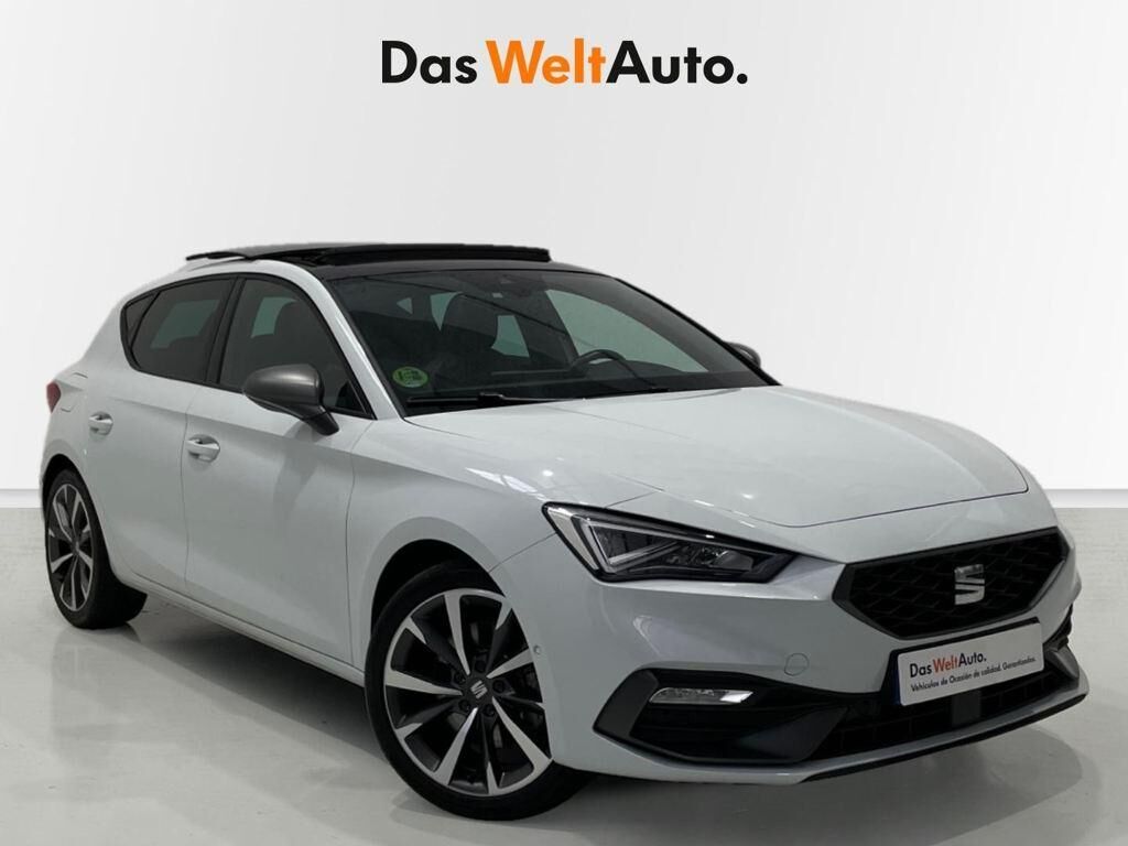 SEAT León (1.5 TSI S&S FR Go L 110 kW (150 CV)) en Barcelona
