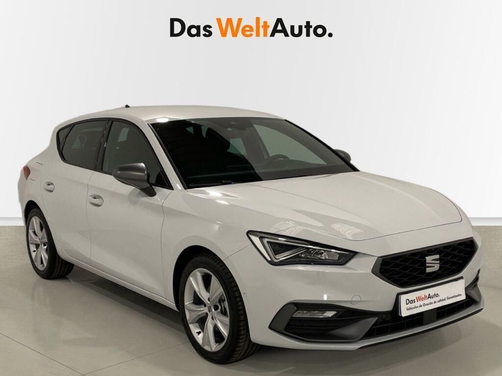 SEAT León (1.5 eTSI S&S FR Special Edition DSG 110 kW (150 CV)) en Barcelon
