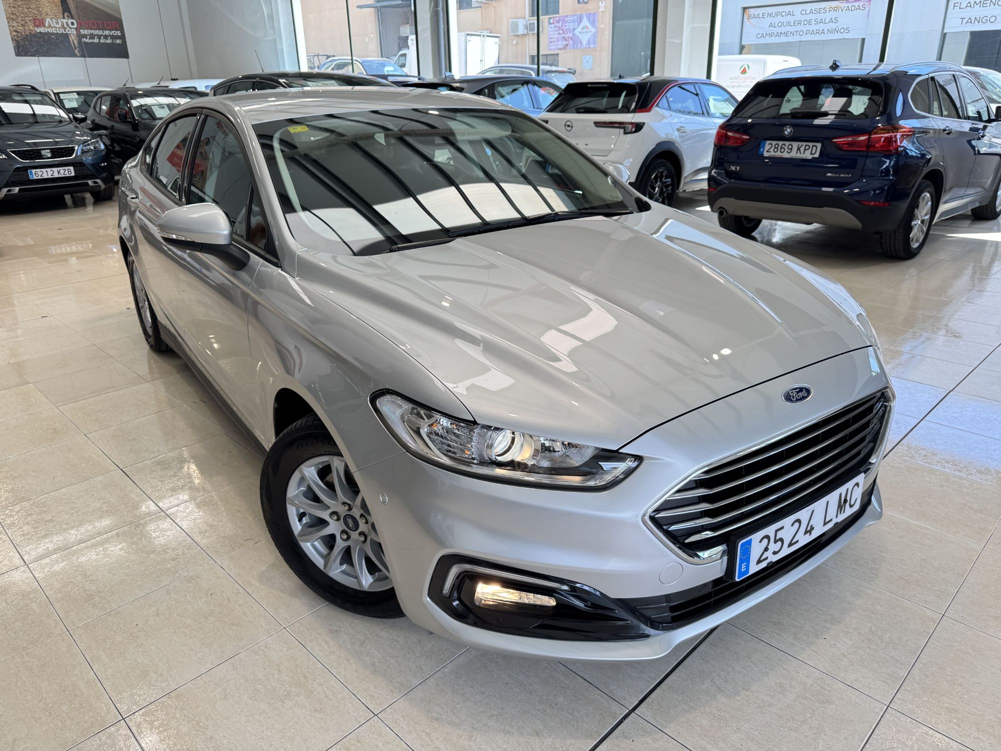 FORD Mondeo (Sedán 2.0 HEV Titanium) en Málaga