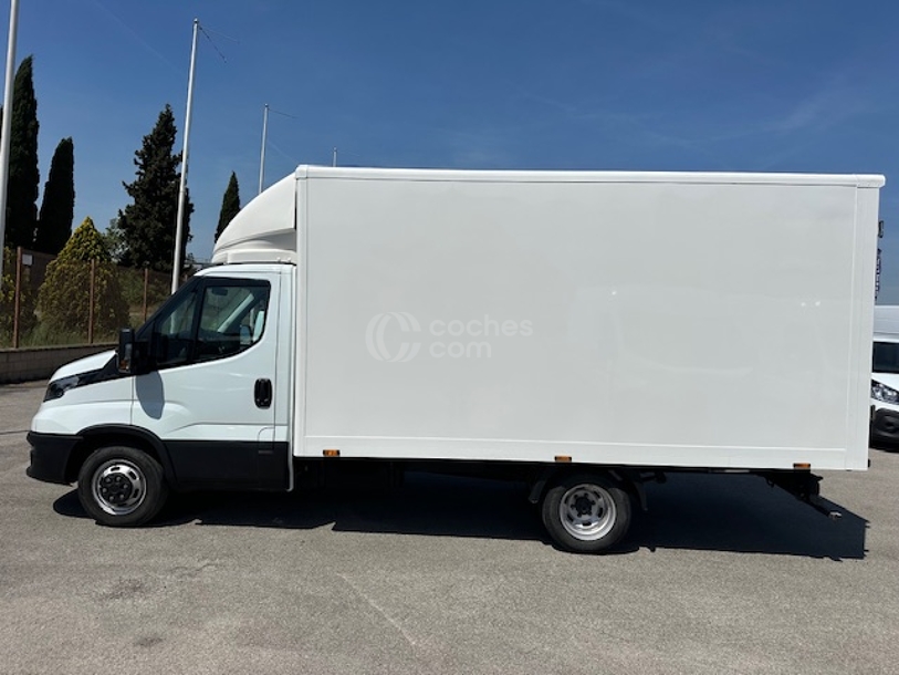 Foto del IVECO Daily Furgón 35C16 V 3520L H2 12.0 156