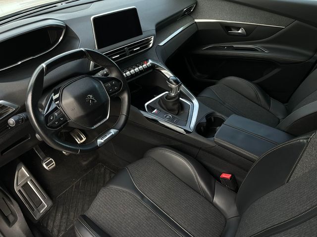 Foto del PEUGEOT 3008 1.2 S&S PureTech GT Line 130