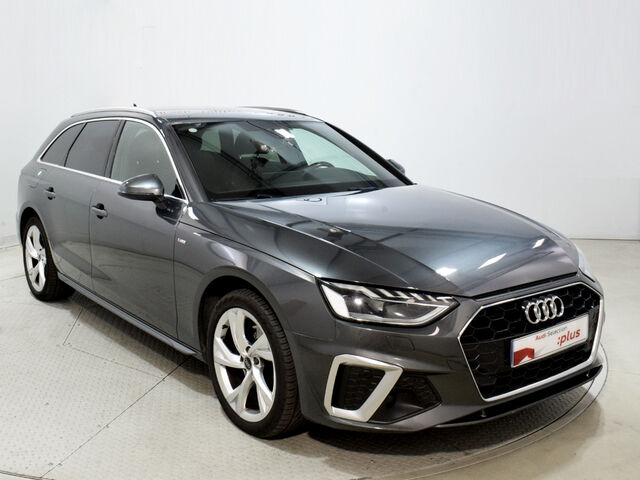 AUDI A4 (Black limited 35 TDI 120 kW (163 CV) S tronic) en León