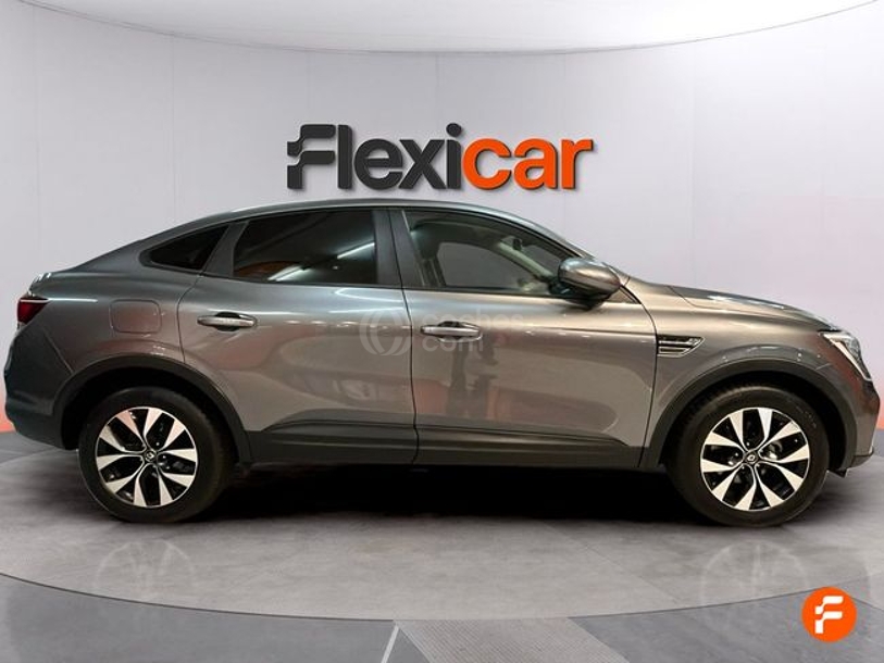 Foto del RENAULT Arkana 1.6 E-Tech Zen 105kW