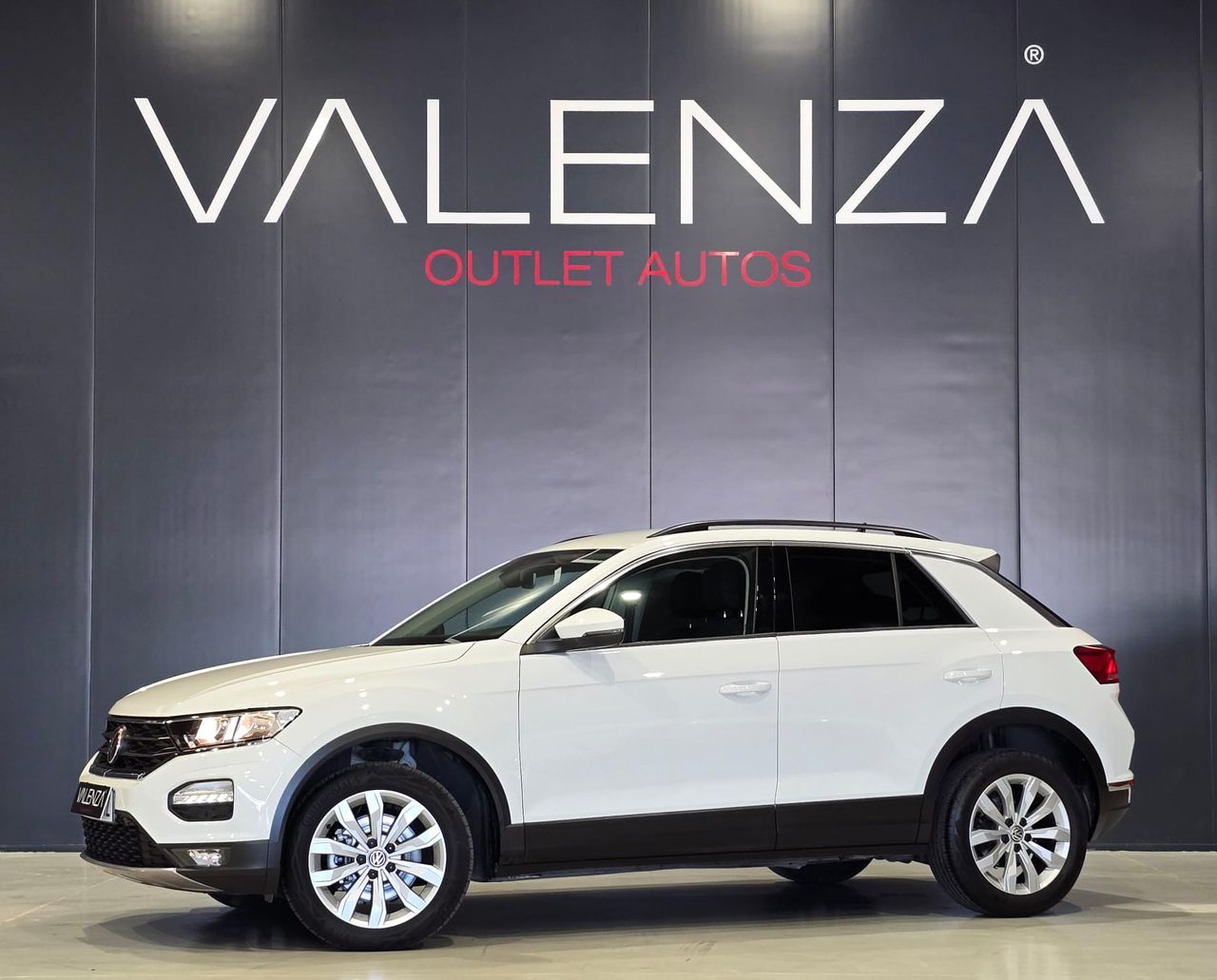 VOLKSWAGEN T-Roc (2.0 TDI 150CV ADVANCE) en Córdoba