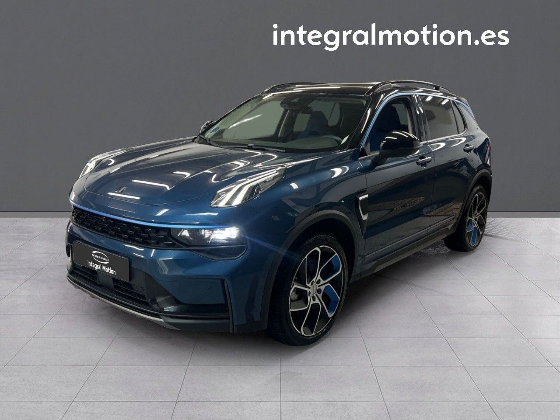 Imagen de LYNK & CO 01