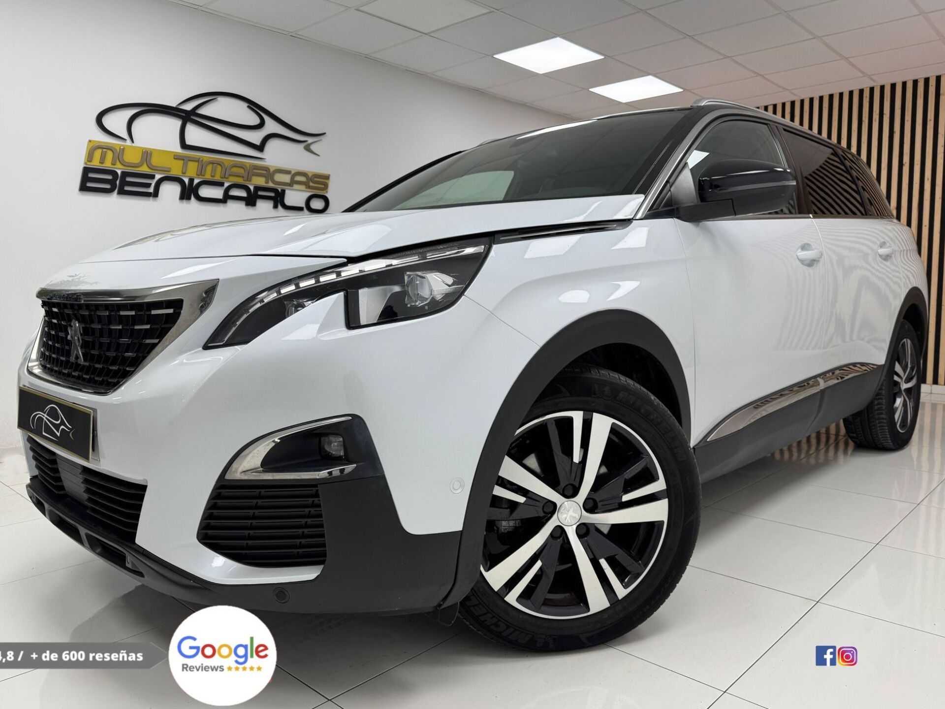 Imagen de PEUGEOT 5008 SUV