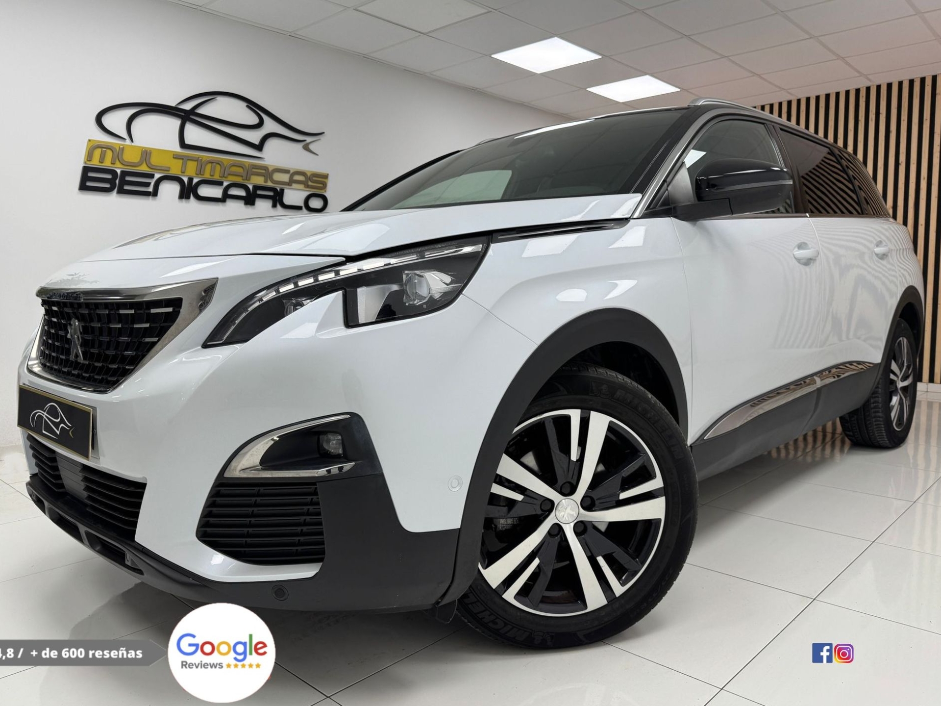 Imagen de PEUGEOT 5008