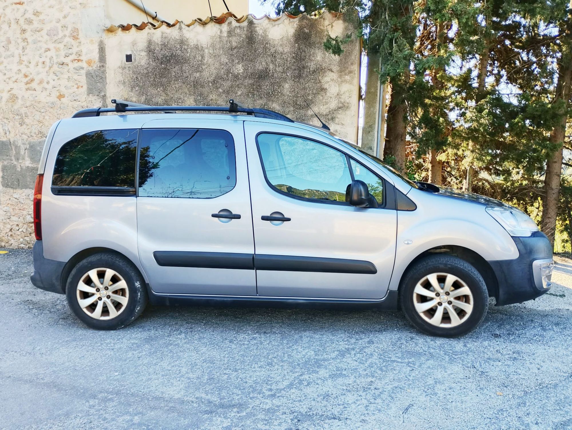 Foto del PEUGEOT Partner Tepee 1.2 PureTech Adventure Ed. 110