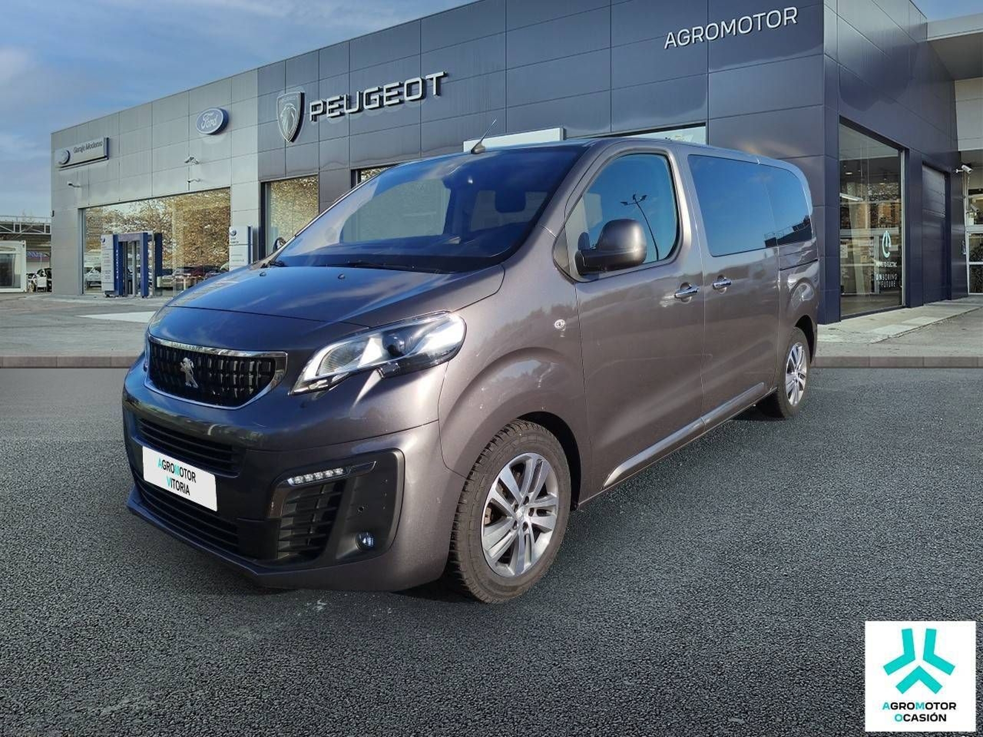 Imagen de PEUGEOT Traveller