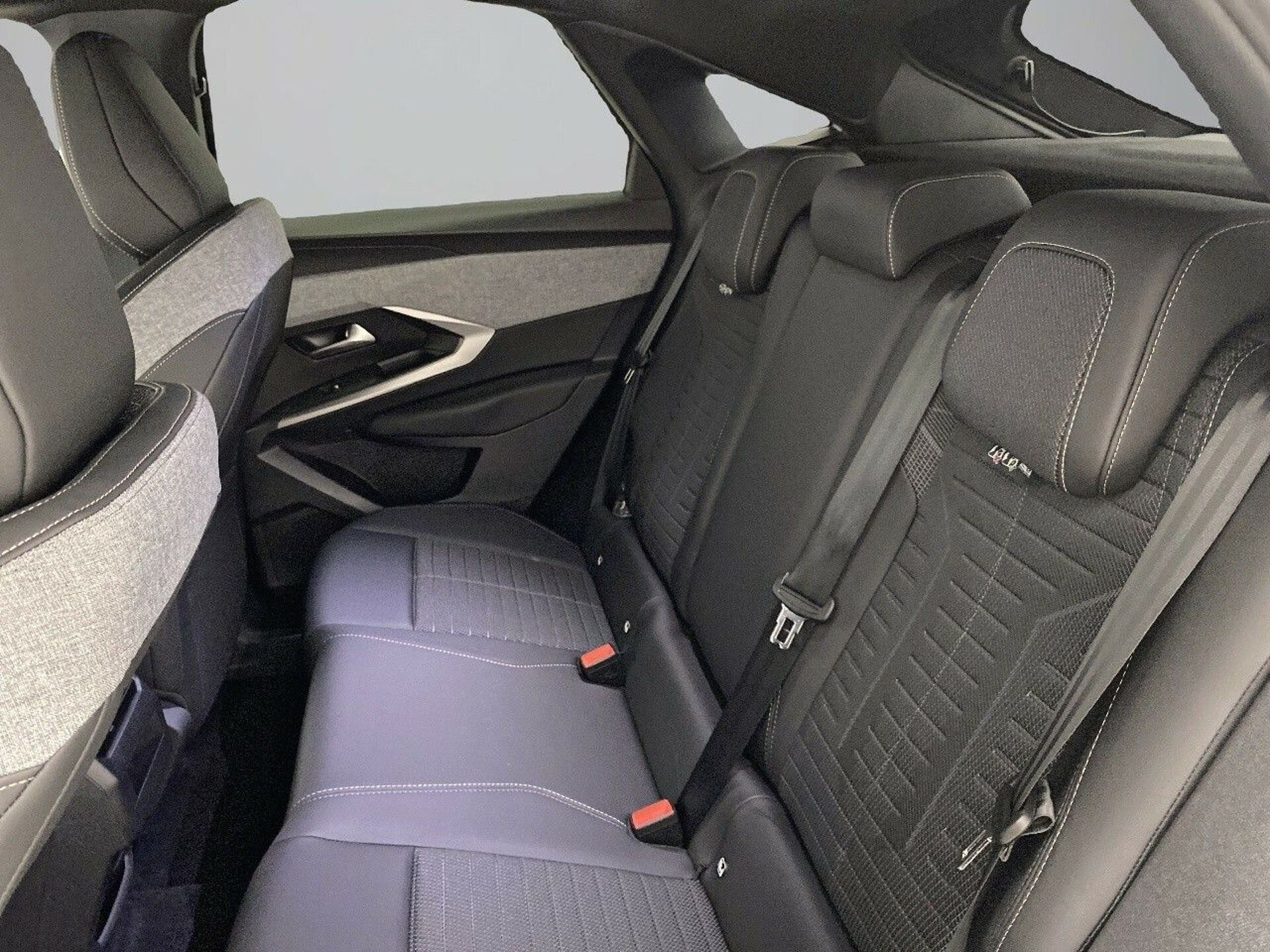 Imagen 3 de PEUGEOT 3008 SUV