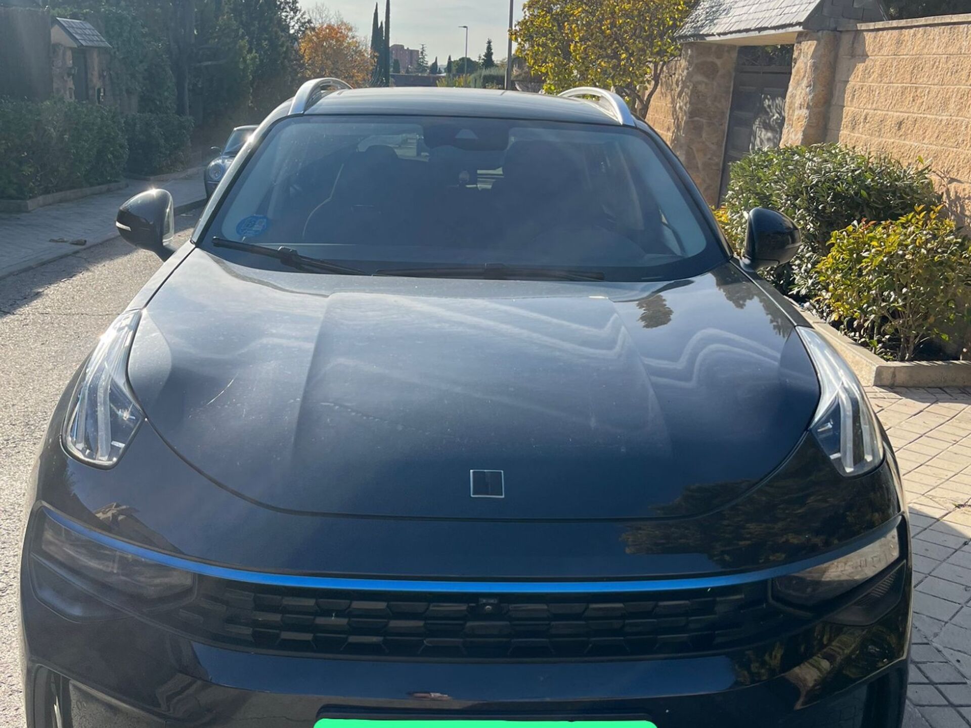 Imagen 3 de LYNK & CO 01